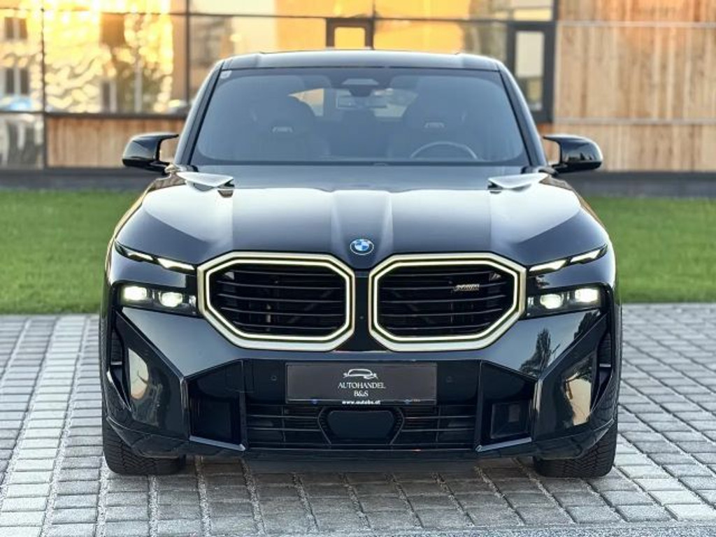 BMW XM
