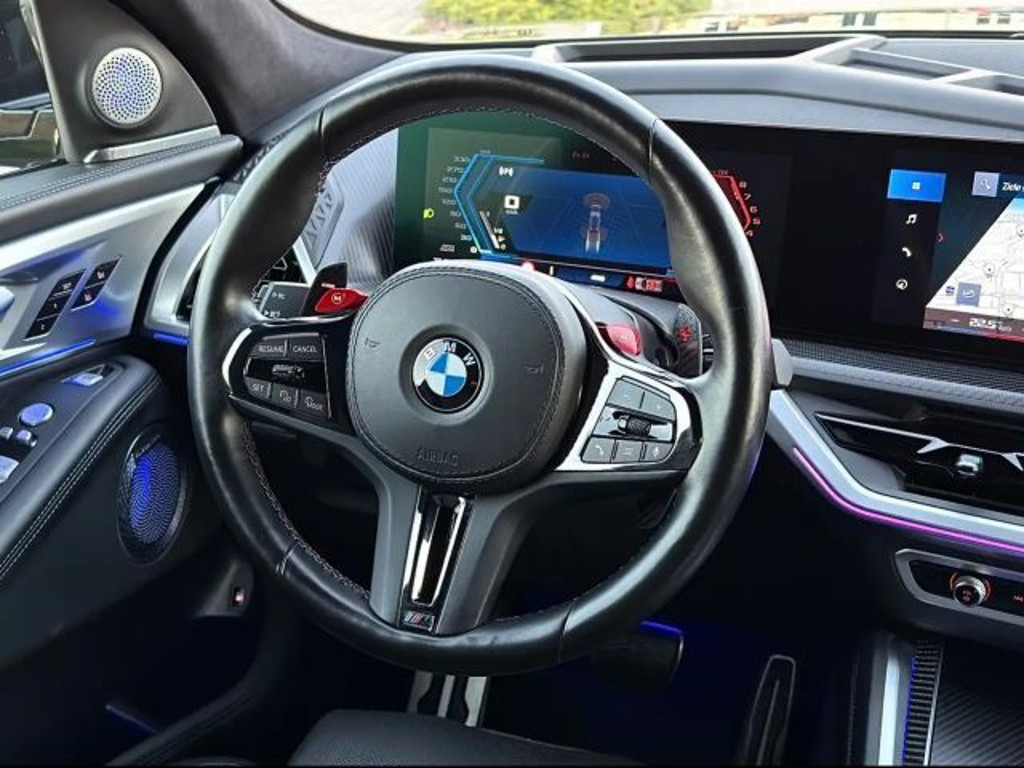 BMW XM