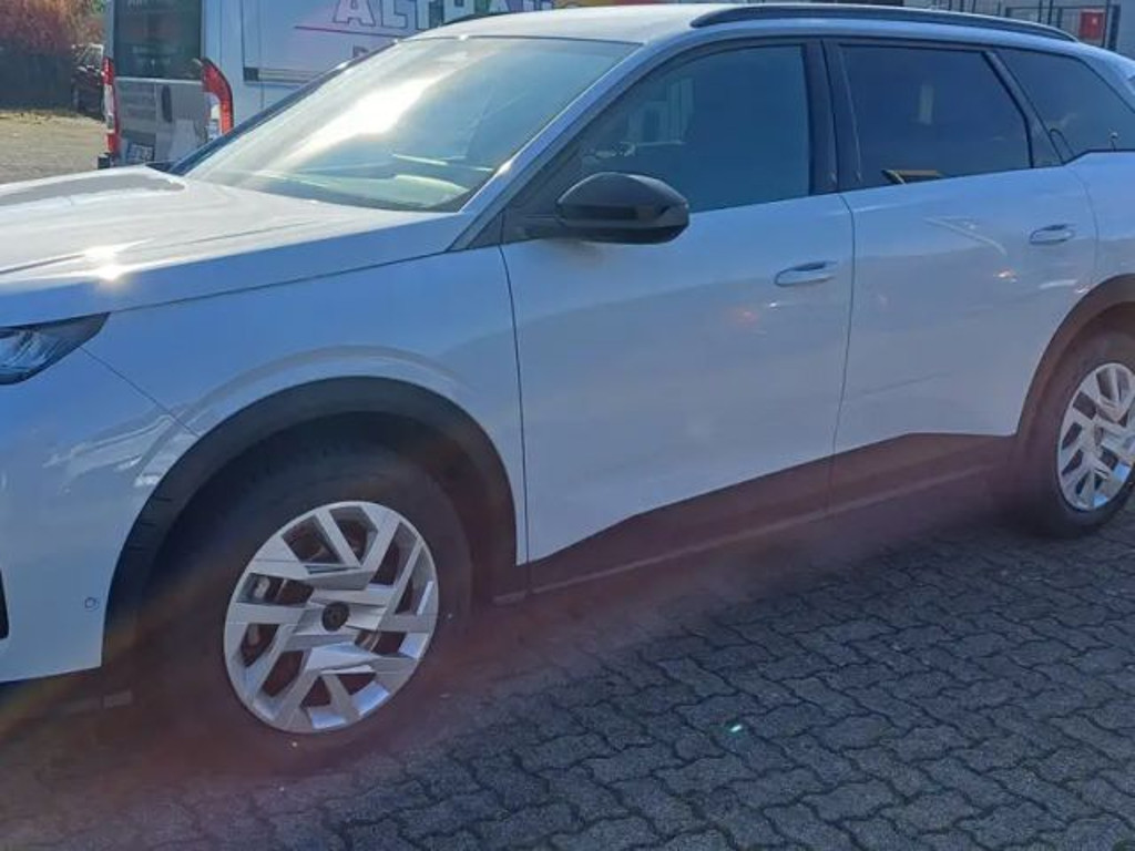 Peugeot 5008 2025 Hybride Benzine