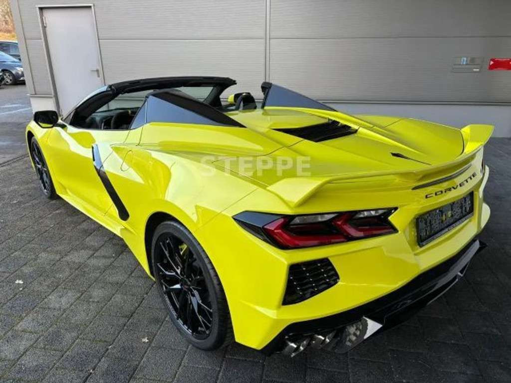 Corvette C8
