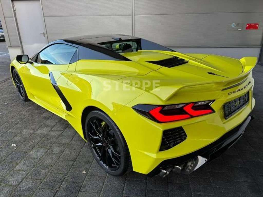 Corvette C8