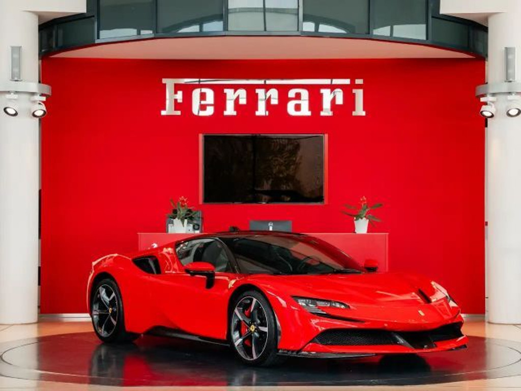 Ferrari SF90
