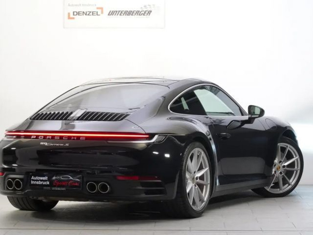Porsche 992