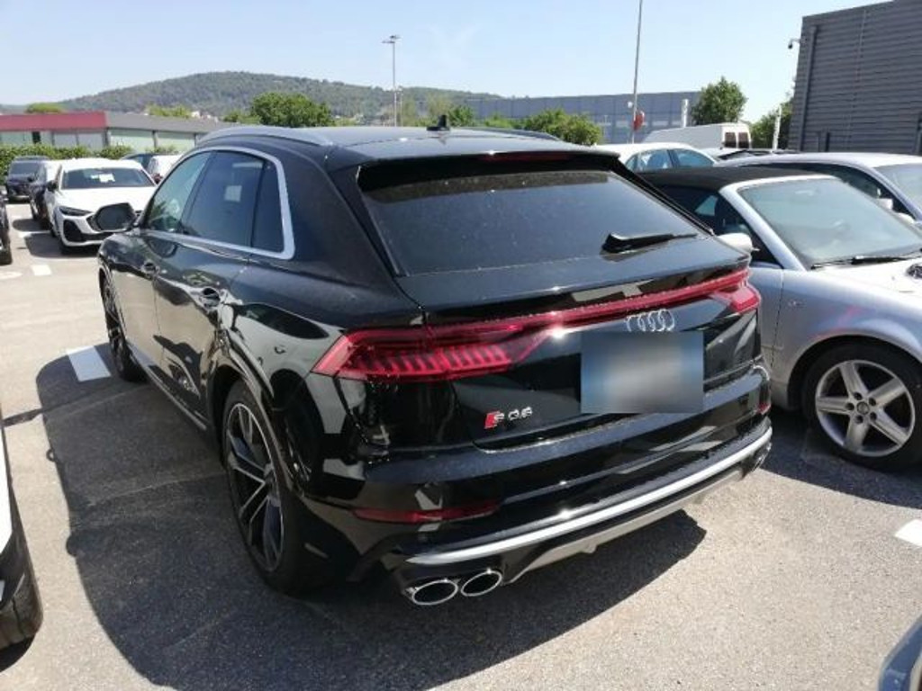 Audi SQ8