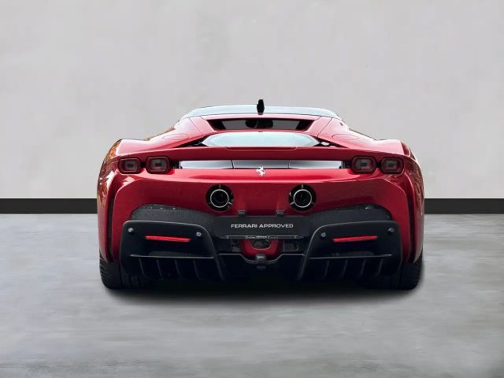 Ferrari SF90