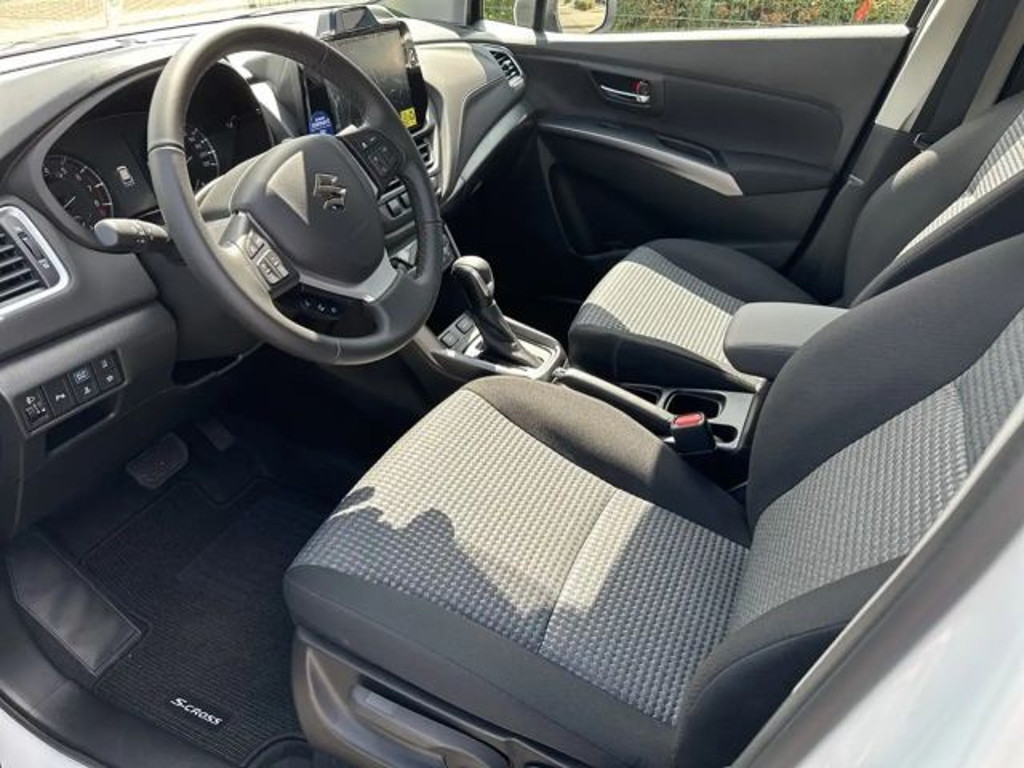 Suzuki S-Cross