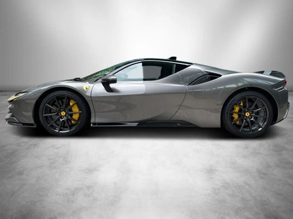 Ferrari SF90