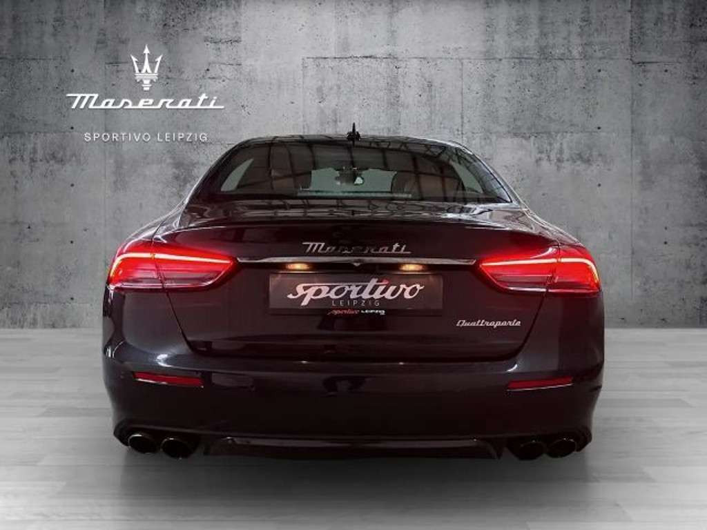 Maserati Quattroporte