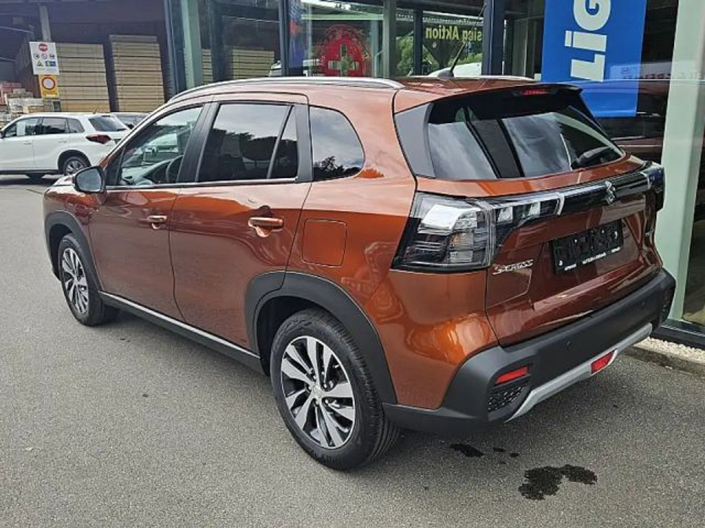 Suzuki S-Cross