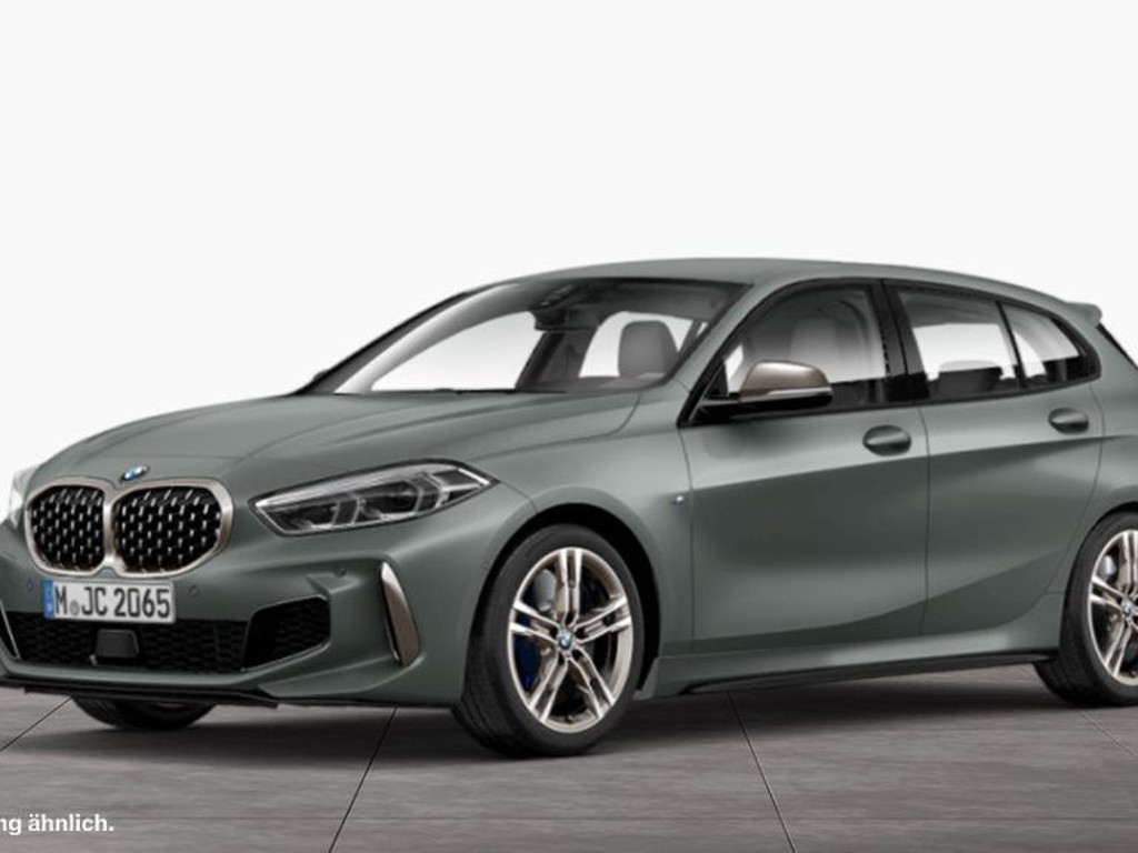 BMW M135i 2022 Benzine