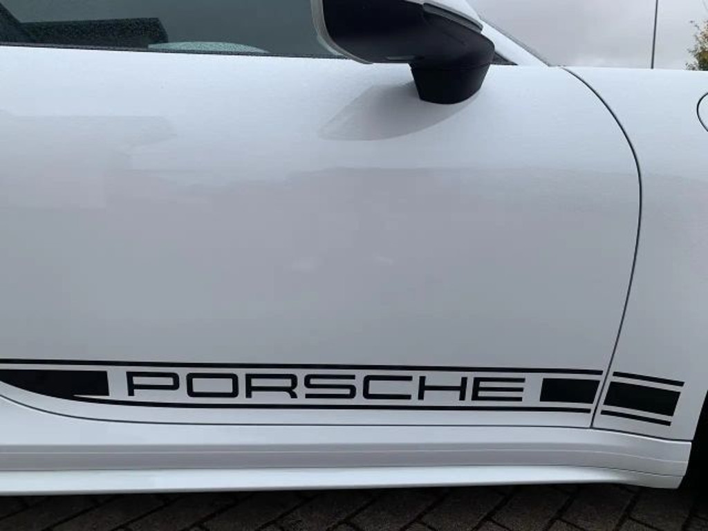 Porsche 992