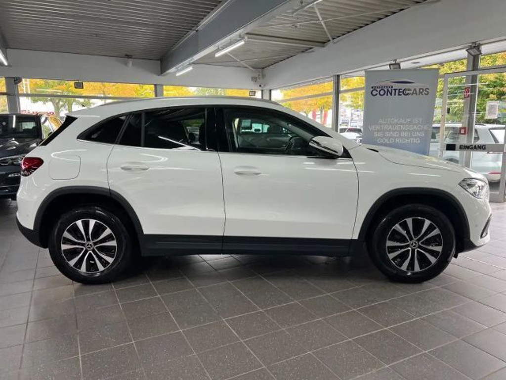 Mercedes-Benz GLA-Klasse 2022 Hybride Benzine