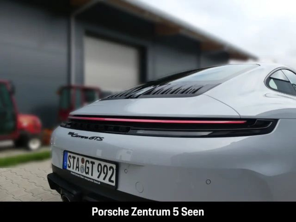 Porsche 992