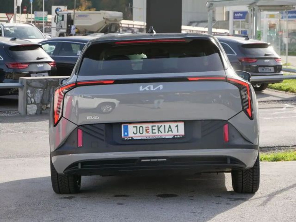 Kia EV4
