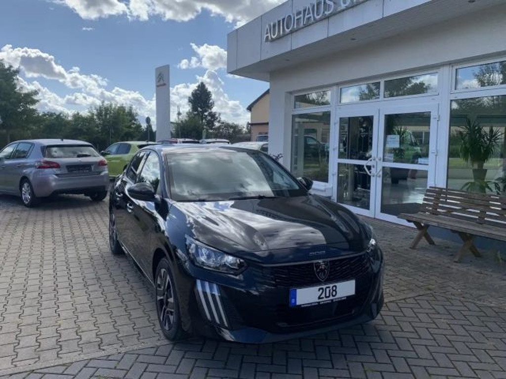 Peugeot e-208