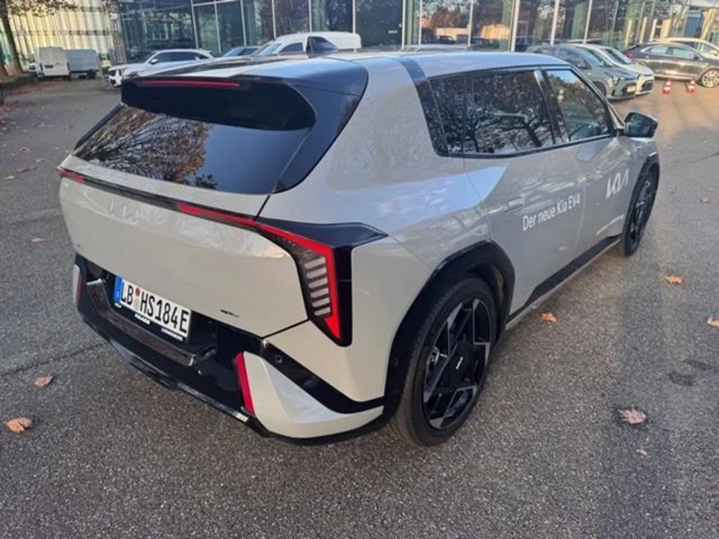 Kia EV4