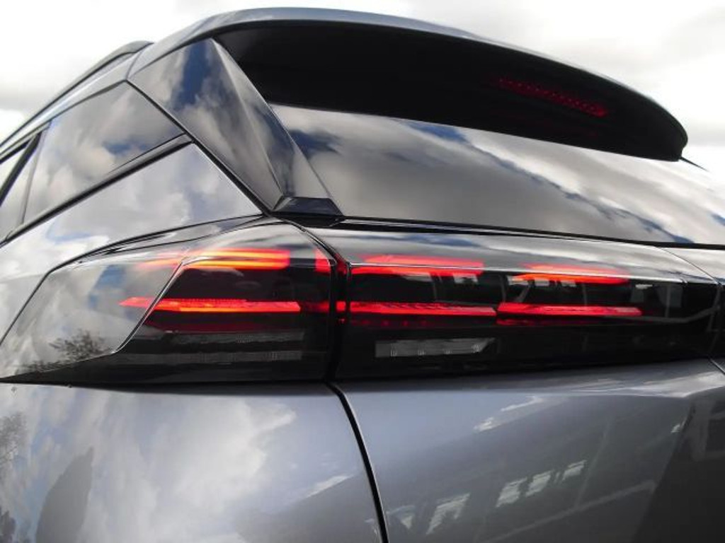 Peugeot 2008 2024 Benzine