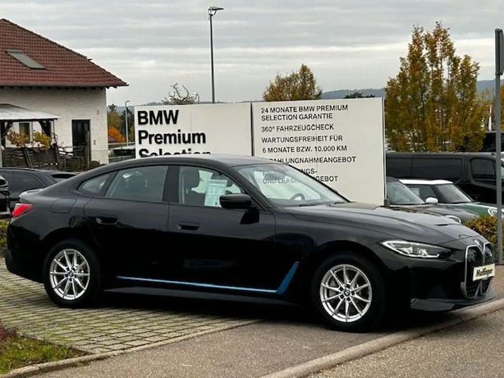 BMW i4