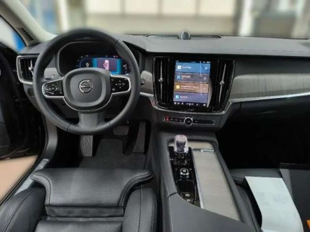 Volvo V90 Cross Country