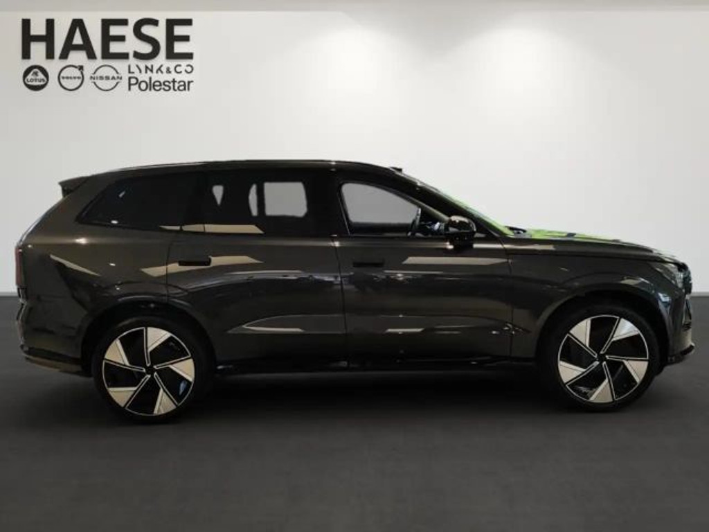 Volvo EX90