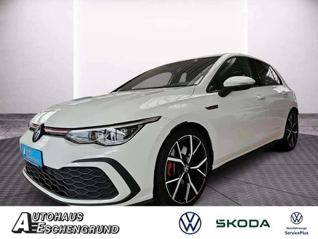 Volkswagen Golf 2023 Benzine