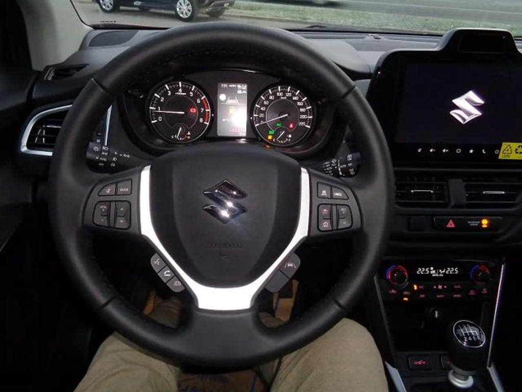 Suzuki S-Cross