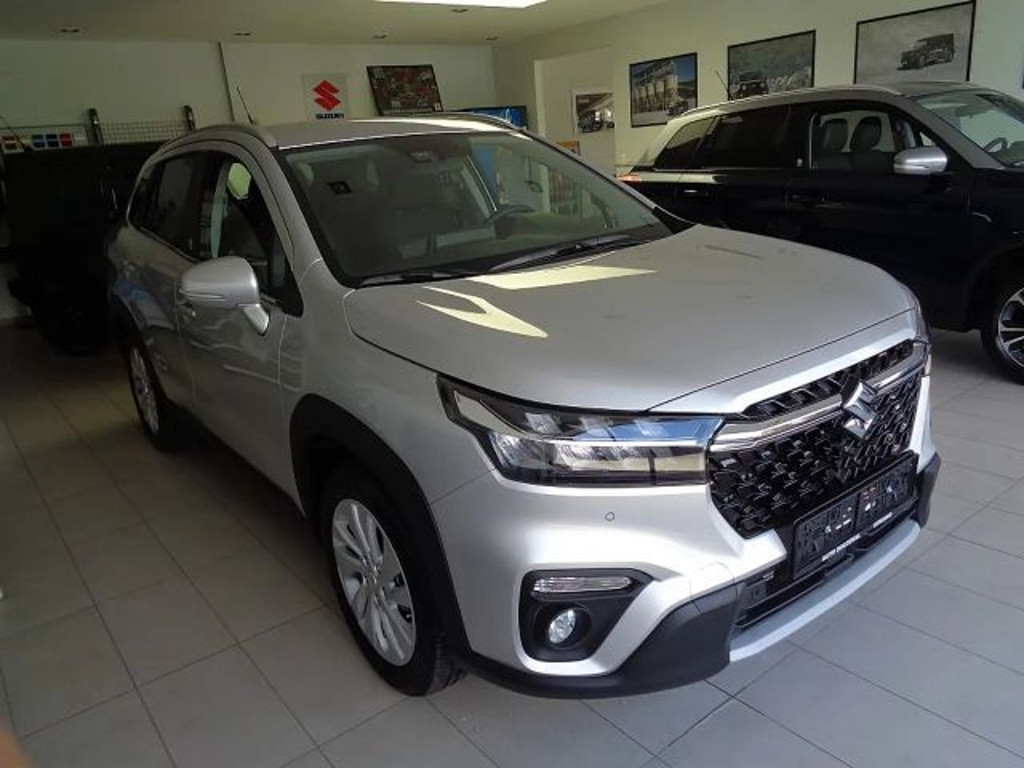 Suzuki S-Cross