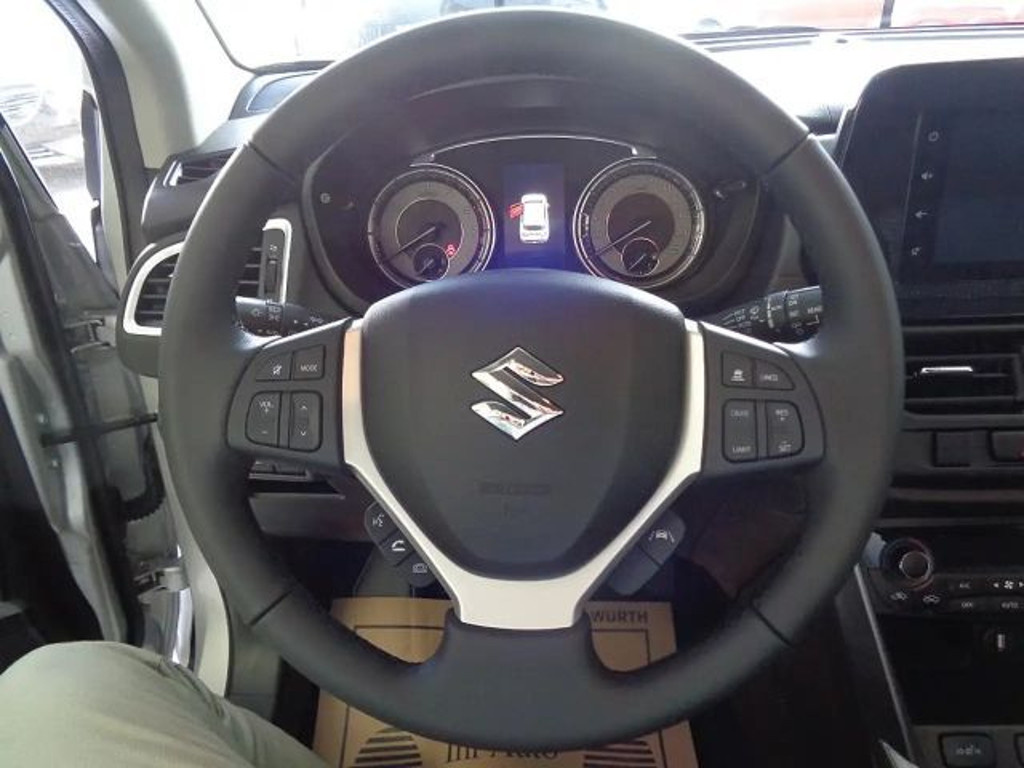 Suzuki S-Cross