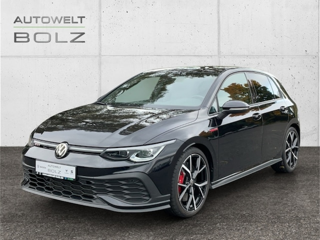 Volkswagen Golf 2023 Benzine