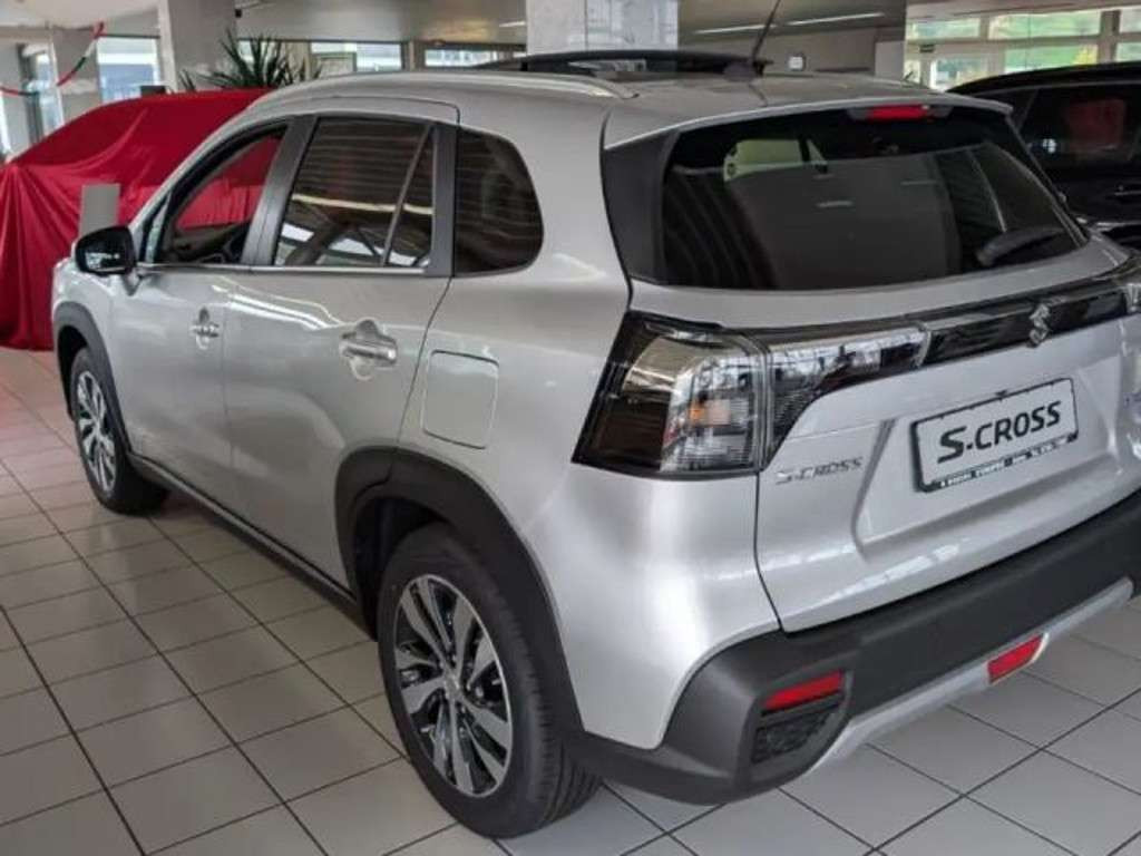 Suzuki S-Cross