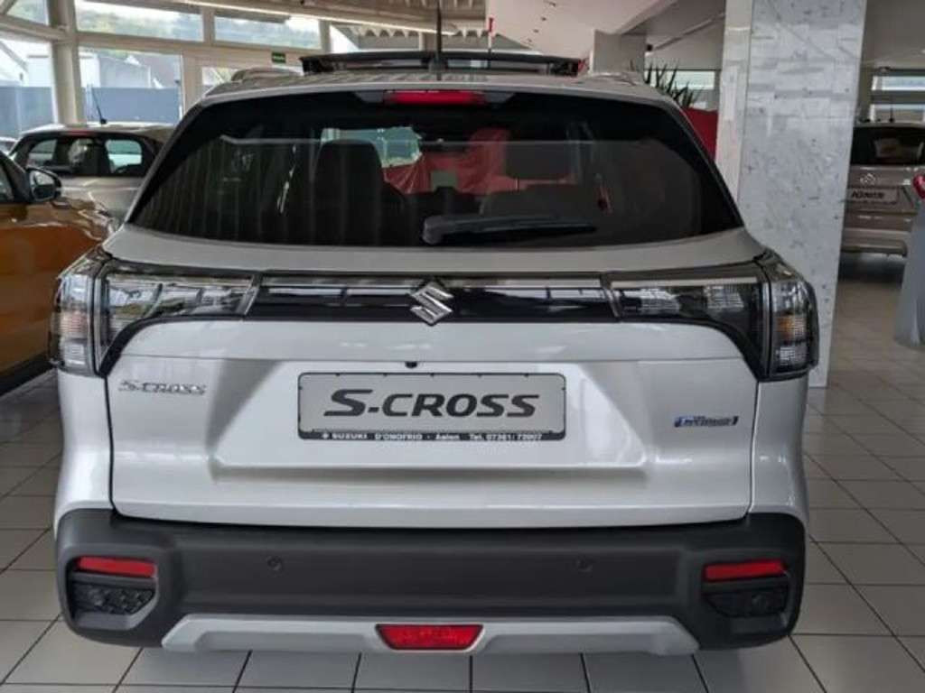 Suzuki S-Cross