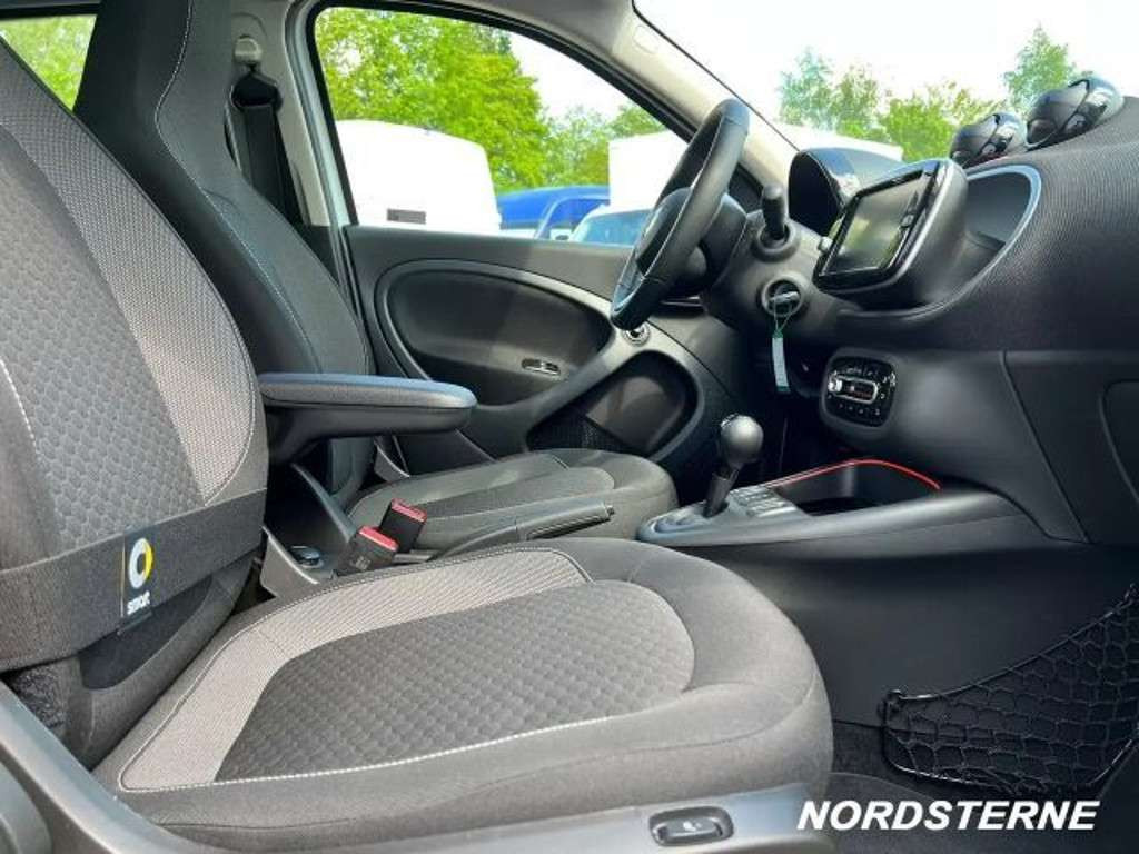 Smart EQ forfour