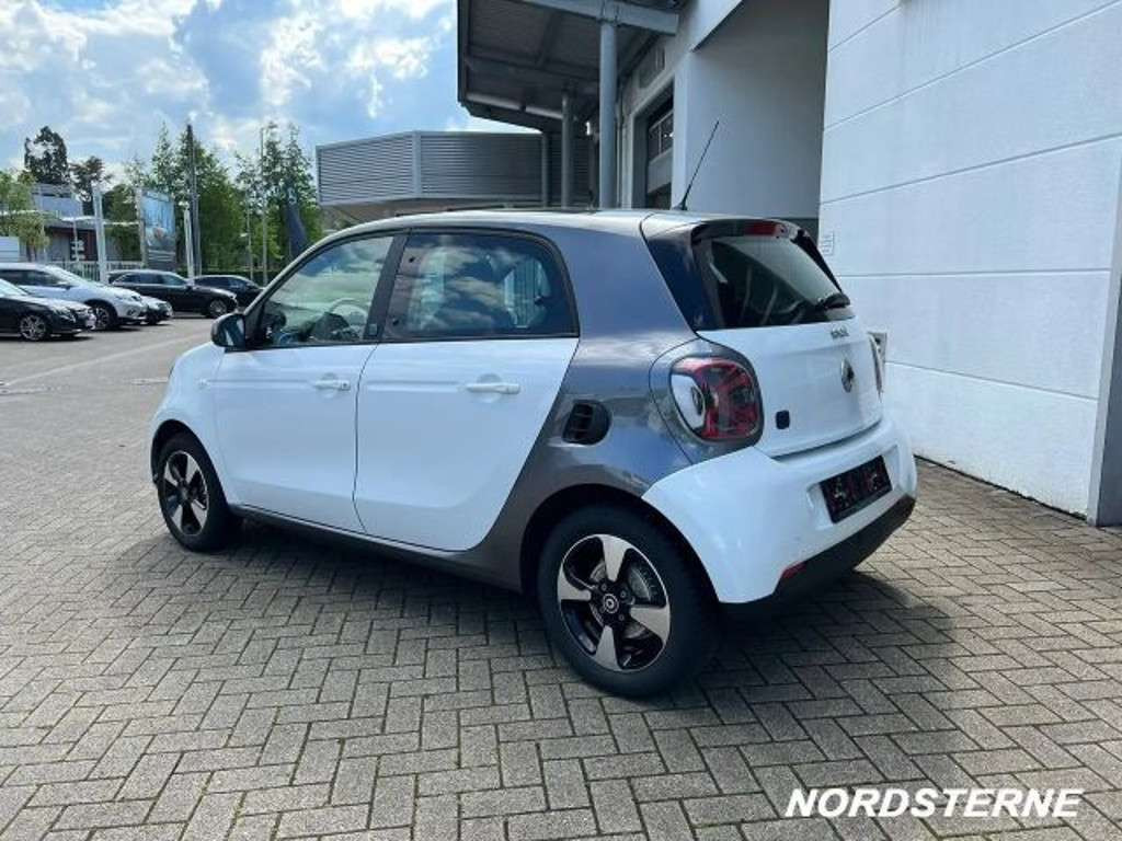 Smart EQ forfour