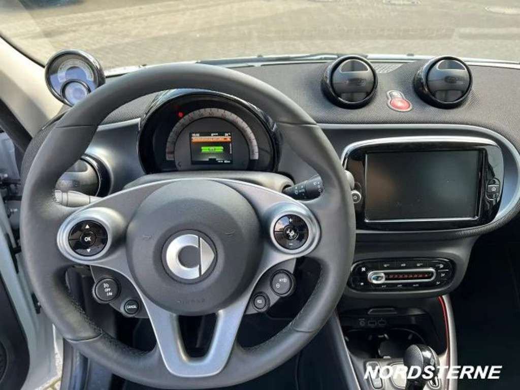 Smart EQ forfour