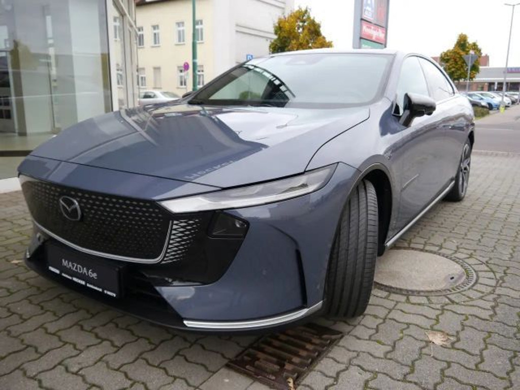 Mazda 6e
