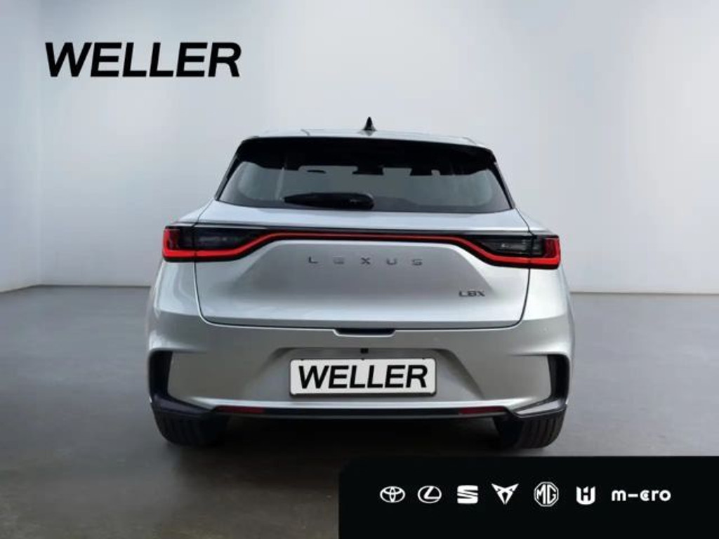 Lexus LBX