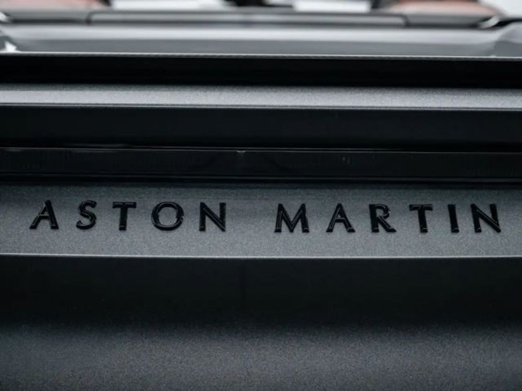 Aston Martin DBS