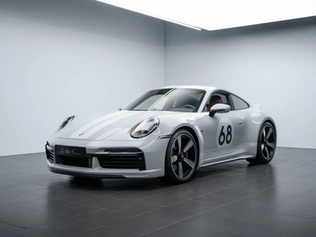 Porsche 911 2023 Benzine