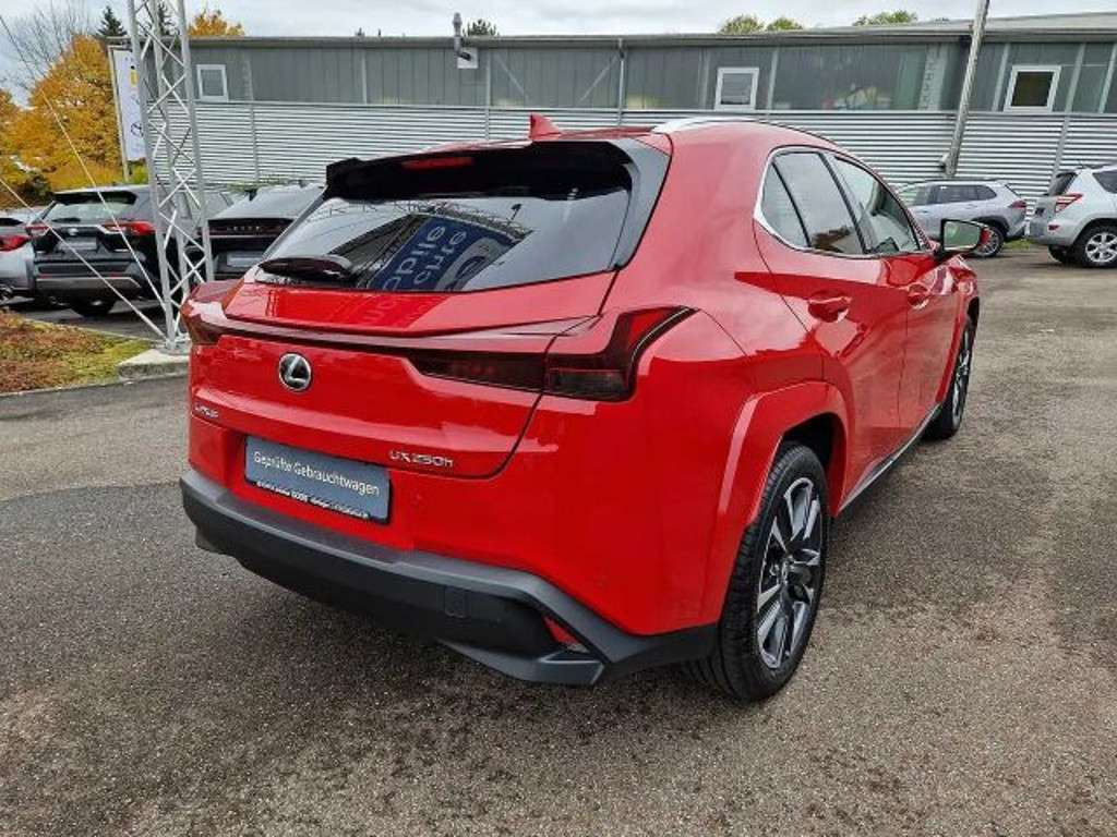 Lexus UX