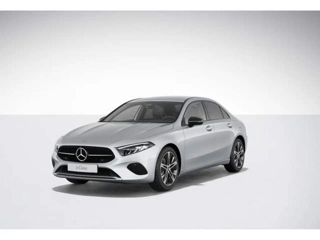 Mercedes-Benz A-Klasse 2023 Benzine