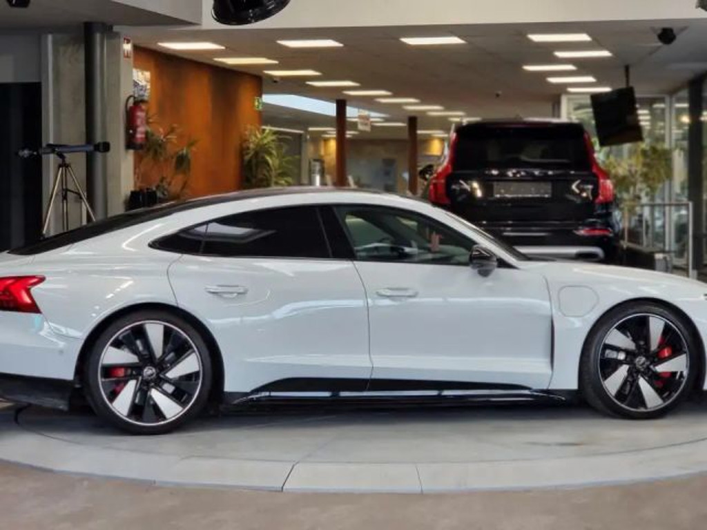Audi e-tron GT