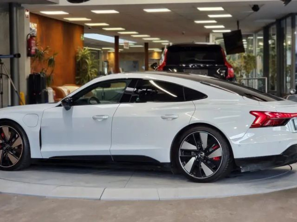 Audi e-tron GT