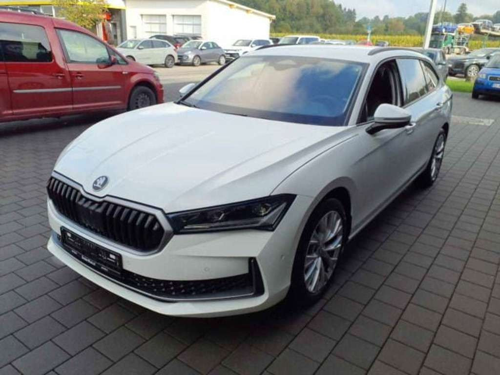 Skoda Superb 2025 Benzine