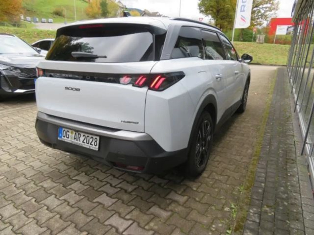 Peugeot 5008