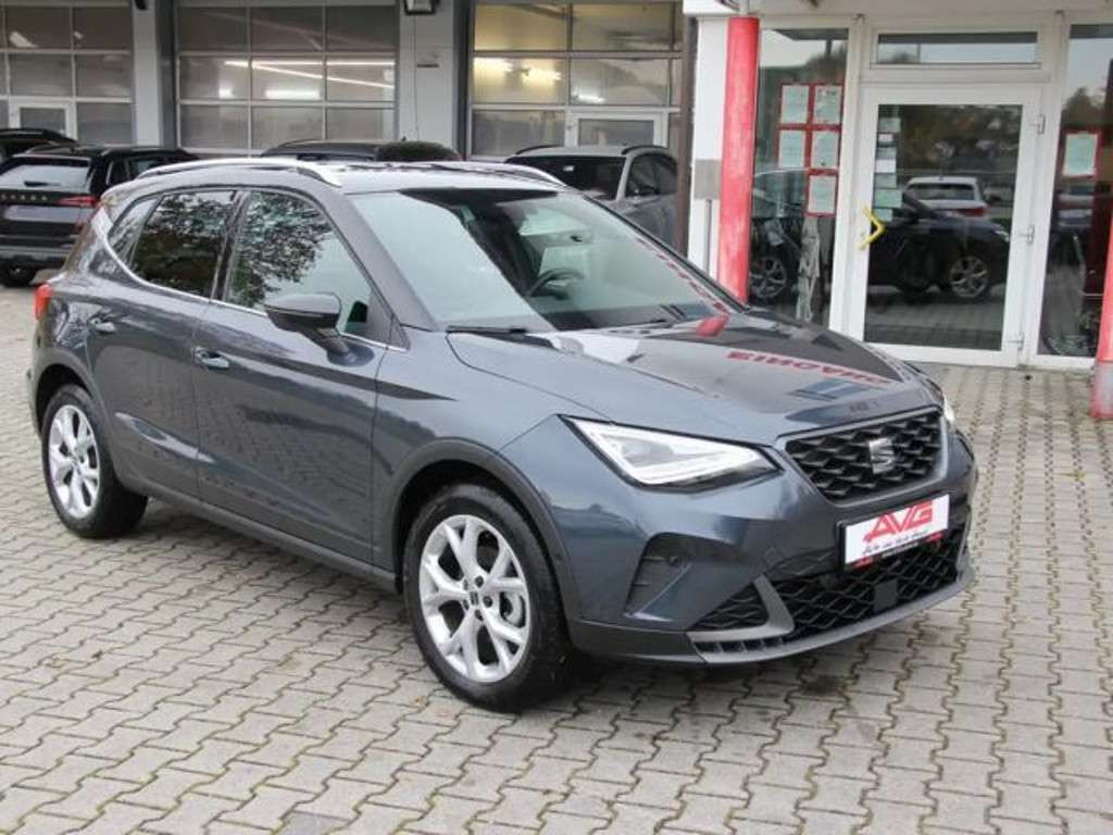 Seat Arona 2024 Benzine