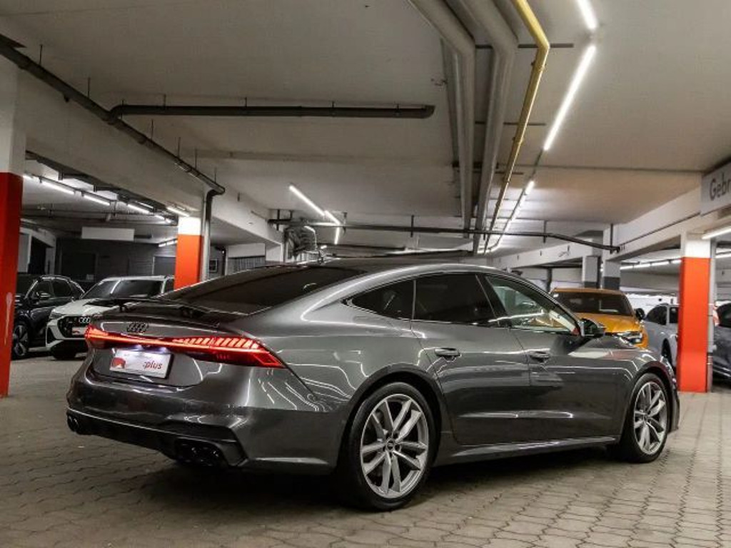 Audi S7