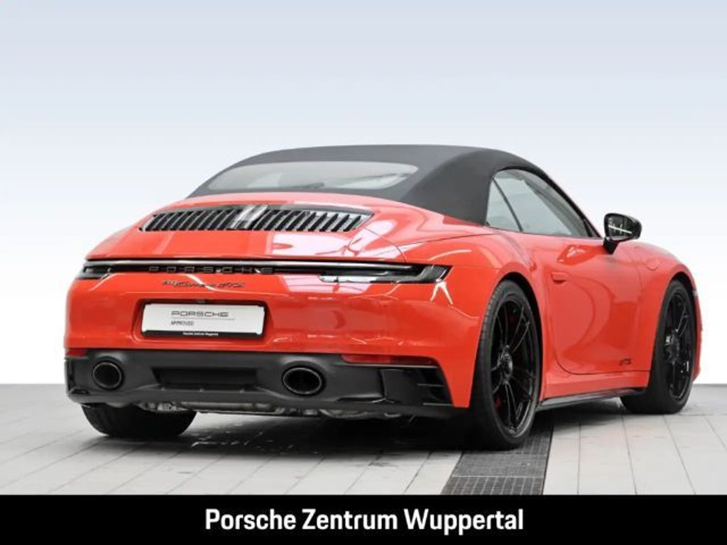 Porsche 992