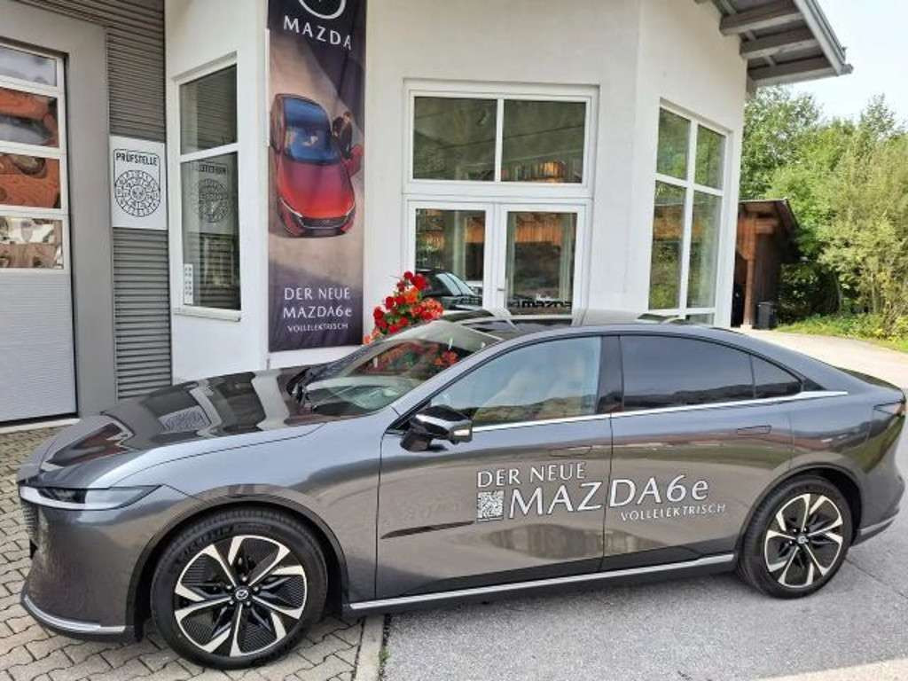Mazda 6e