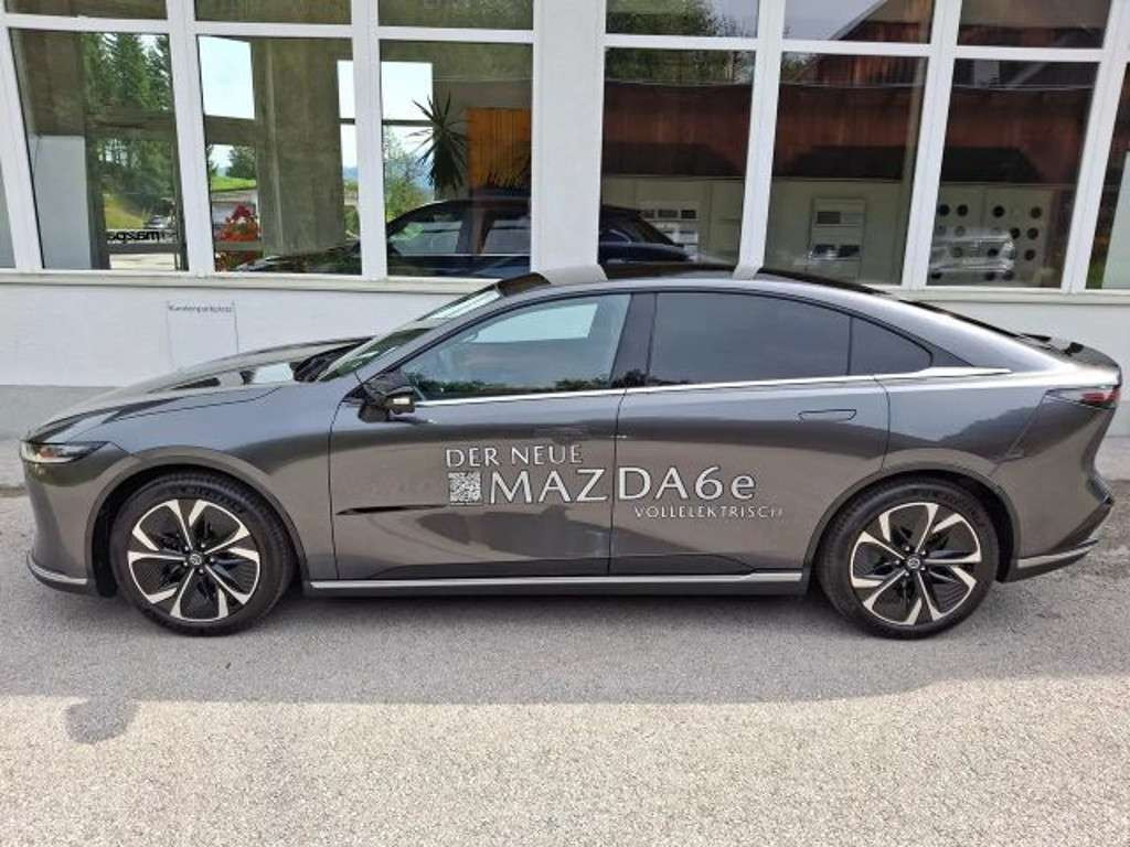 Mazda 6e