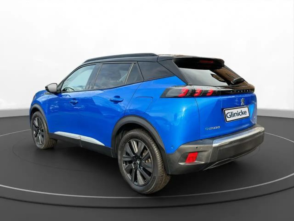 Peugeot e-2008